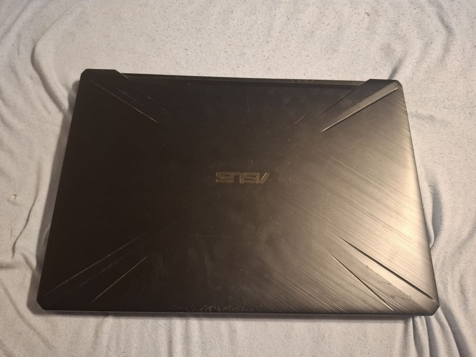 Uszkodzony laptop asus gaming tuf