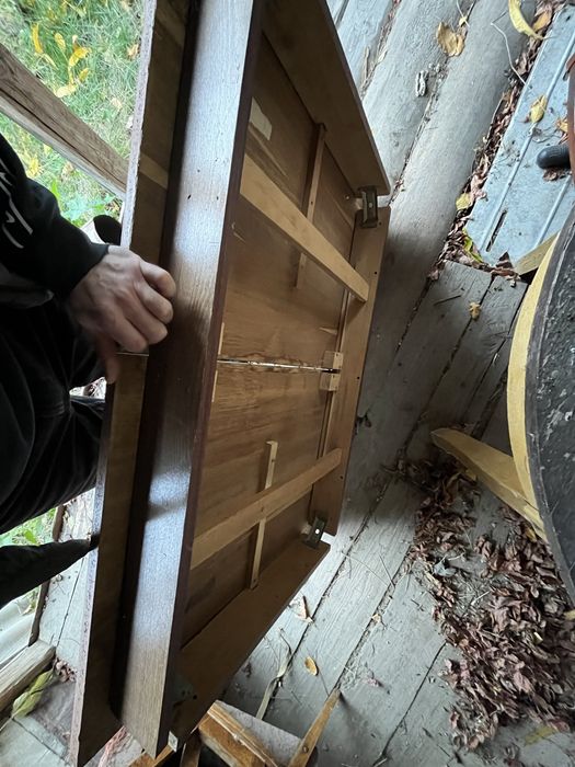 стелажи мебель разная