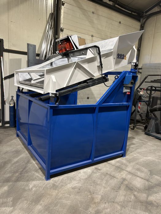 Przesiewacz do ziemii wibracyjny