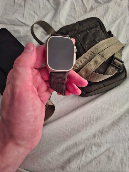 Apple Watch Ultra / 49 mm Titanium