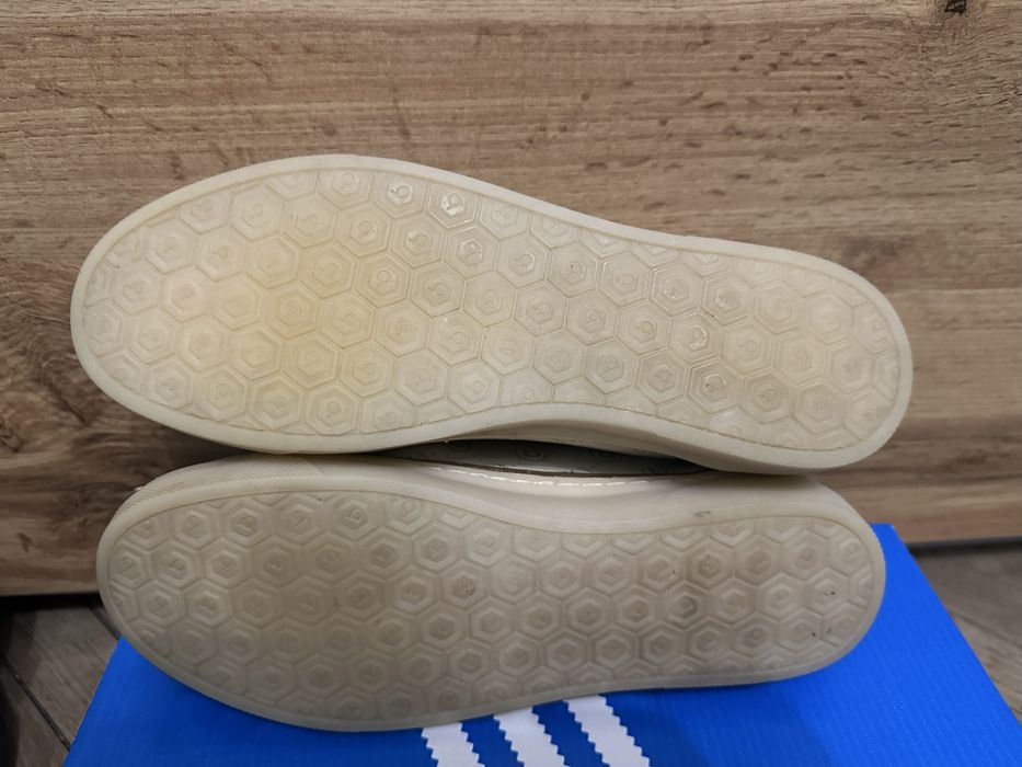 Кросівки жіночі Bugatti 41 розміру