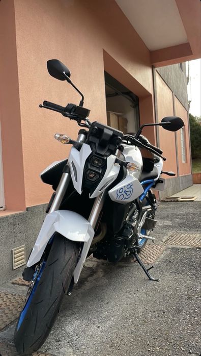 Suzuki GSX-8s 2025
