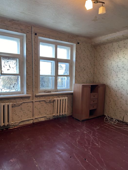 Продам по сертифікату або готівкою32 м.кв 2 кімнати метро Холодна Гора