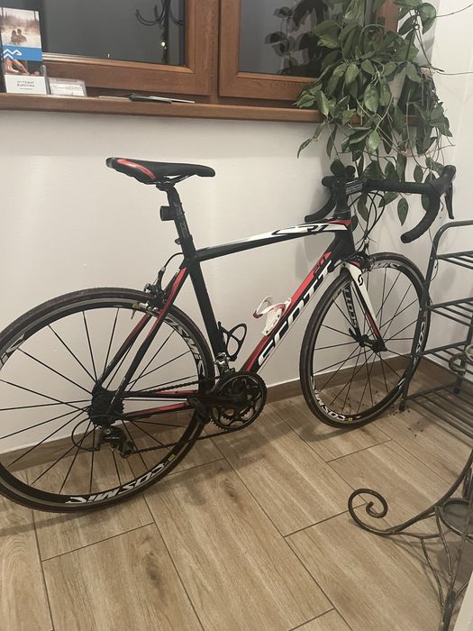 Rower szosowy Scott CR1