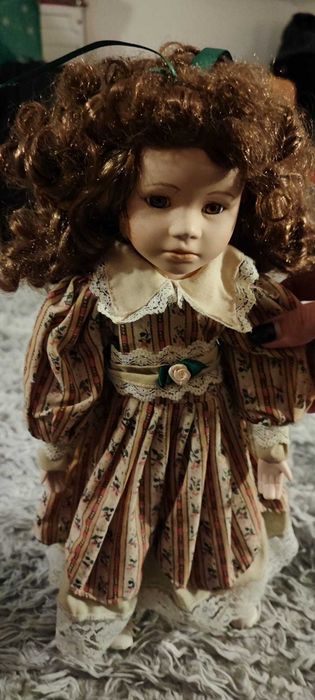 Boneca porcelana 40cm
