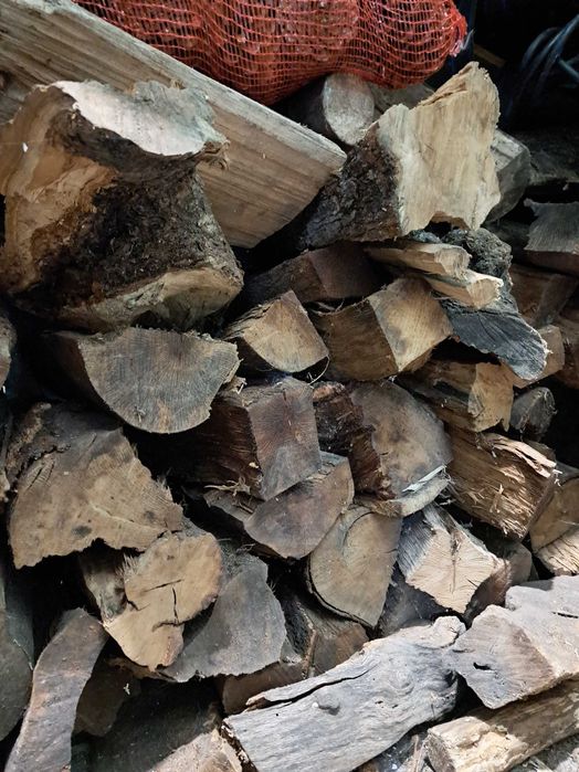 Lenha para lareira aprox 200 kg