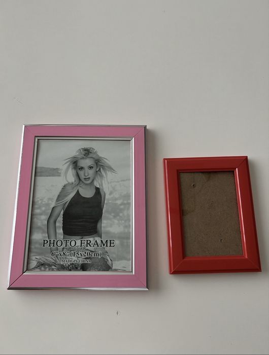 2 Molduras rosa e vermelha