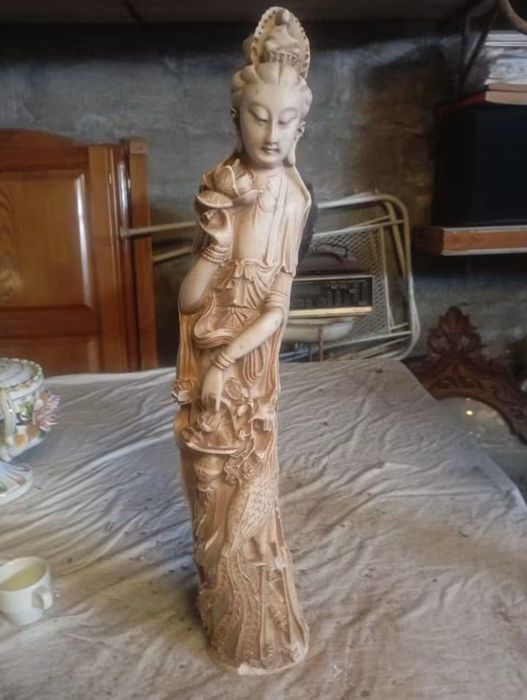 Vendo esta peça muita bonita bom estado