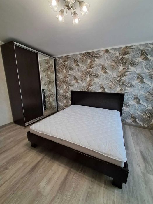 Продам видову, 3-и к/к 99 м2, 2008 р/з в Ковалівці.