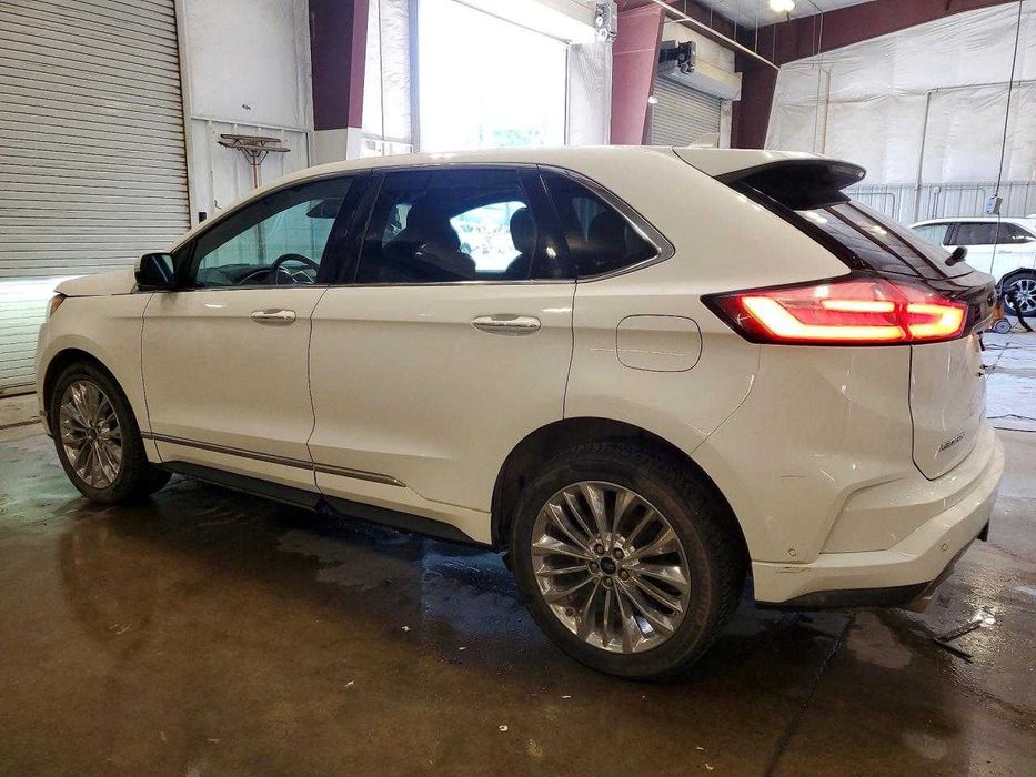 Ford Edge 2020 Titanium.