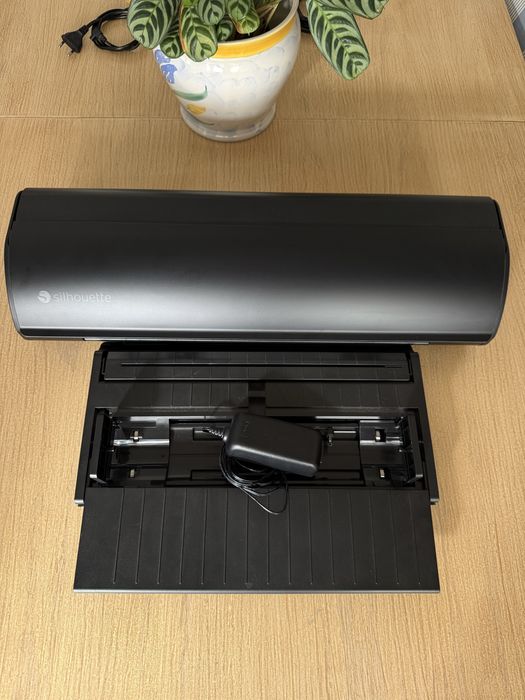 Silhouette Cameo 5