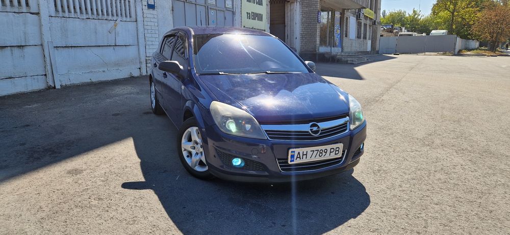 Опель Астра H 2007г