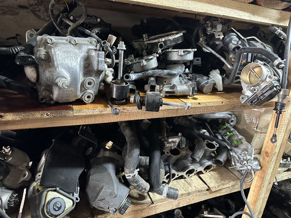 Колектор кришка двигуна нисан мурано z52 розборка