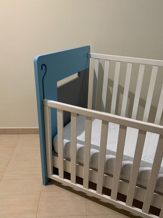Cama de bébé / criança
