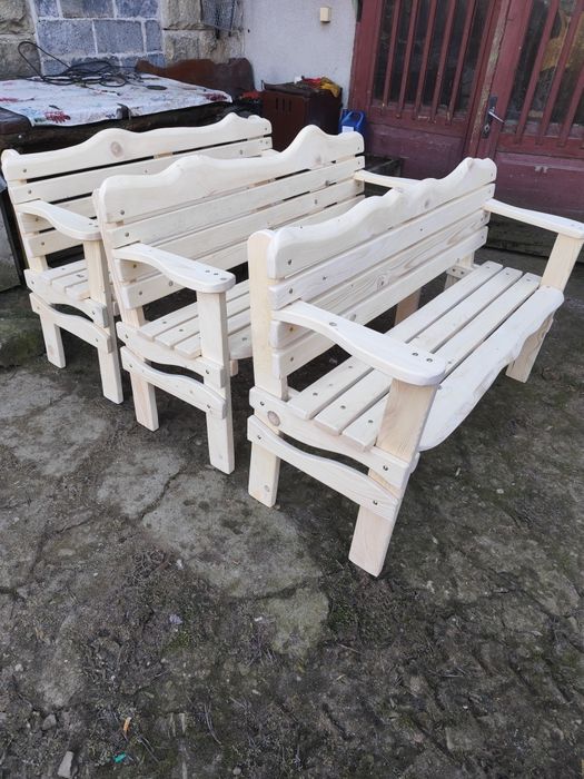 Ławki ogrodowe drewniane