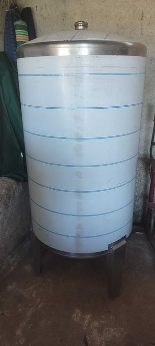 Cuba Inox 350 + Rolhadora + Moinho elétrico antigo