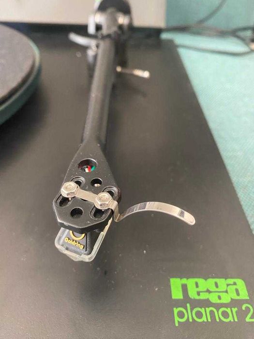 Gira discos Rega planar 2