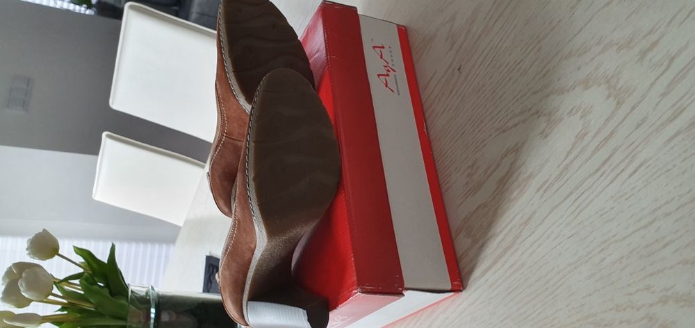 Buty damskie skóra