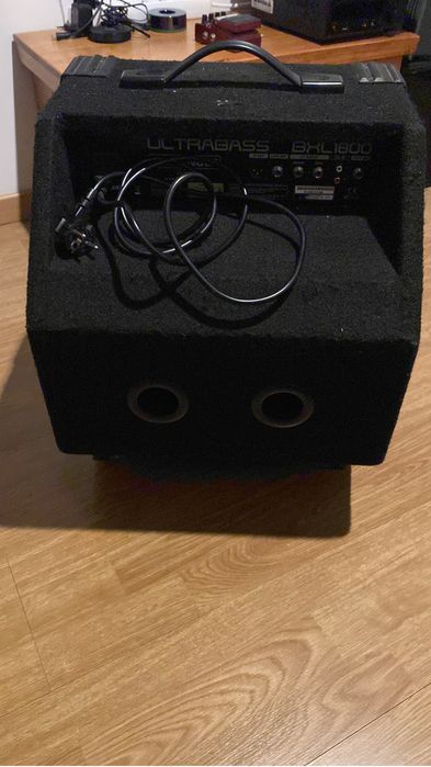 Behringer BXL1800 Ultrabass Amplificador de Baixo