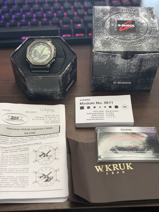 Zegarek Casio GM-2100B