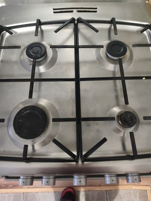 Sprzedam Kuchenkę gazową z piekarnikiem gazowym