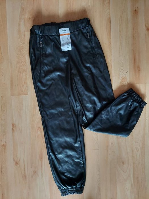 Sinsay | spodnie | skórzane | imitacja skóry skóra ekologiczna | czarn