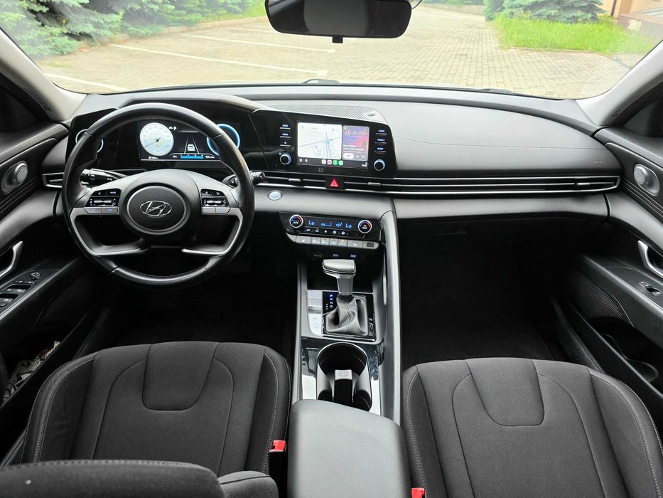 Hyundai Elantra 2020г.в. 2.0 автомат, бензин