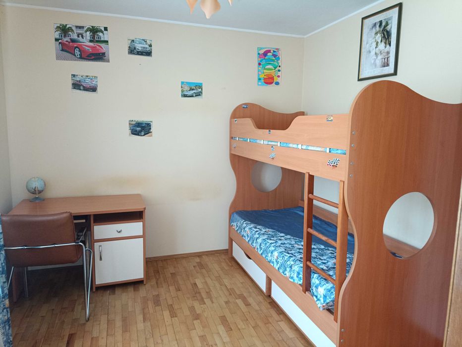 продаж будинку Українка