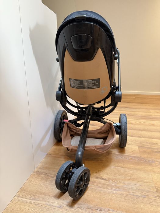 Carrinho Quinny Moodd + Babycoque Maxi‑Cosi + Base Isofix