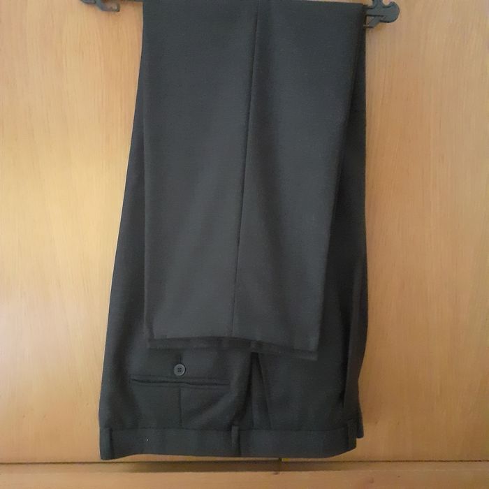 Fato cinzento escuro Cortefiel