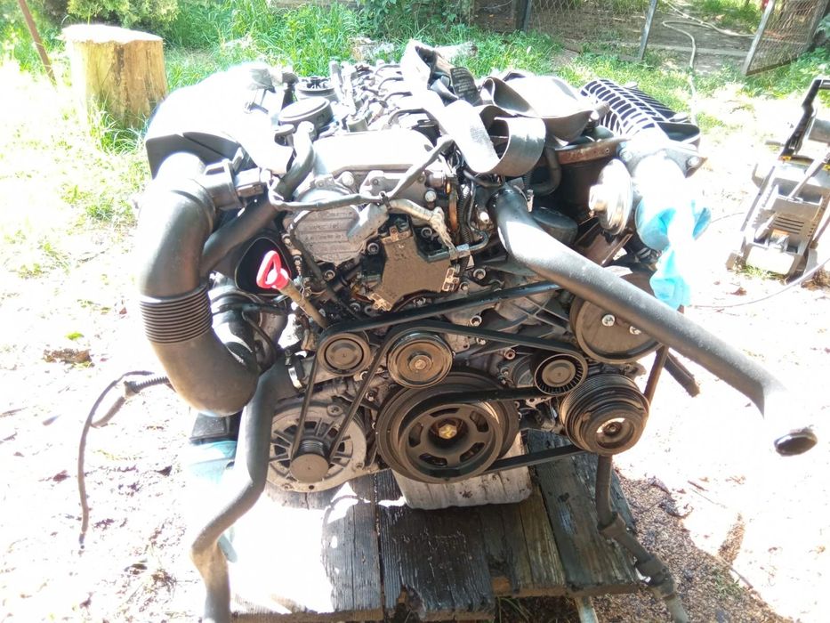 Продам двигун на спринтер 2.2 2.3 2.9 2.7 651 би турбо крафтер