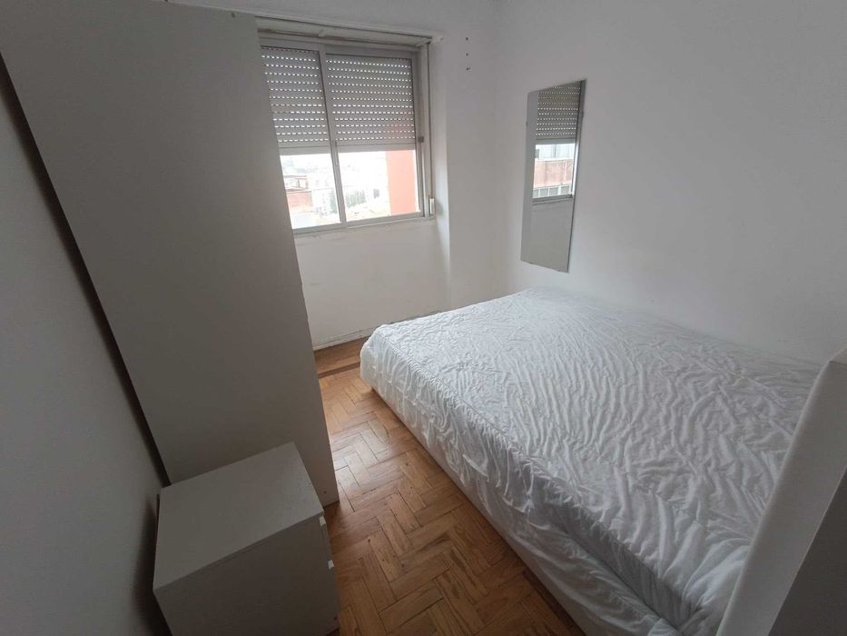 Arrendamento de quarto de Casal em Queluz