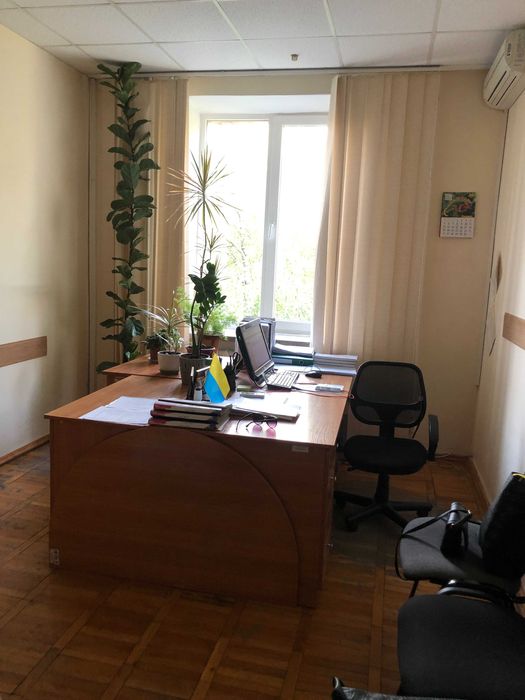 Комплекс будівель, площею 1 141,20 кв.м., м.Рівне