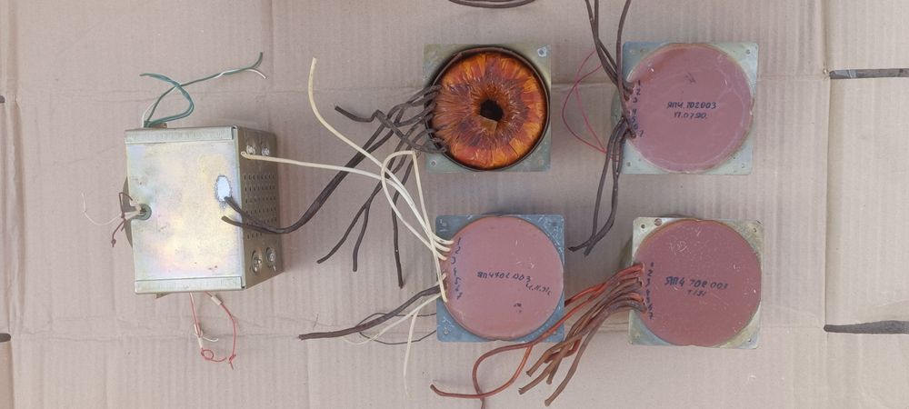 Трансформаторы с усилителей, магнитофонов Одиссей,Амфитон,Лорта,Орель