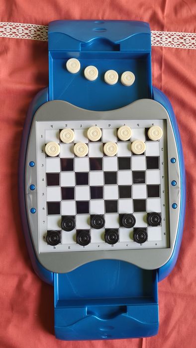 Jogo de Damas magnético