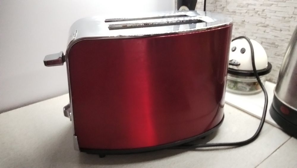 Тостер Russell Hobbs Jewels Ruby Red