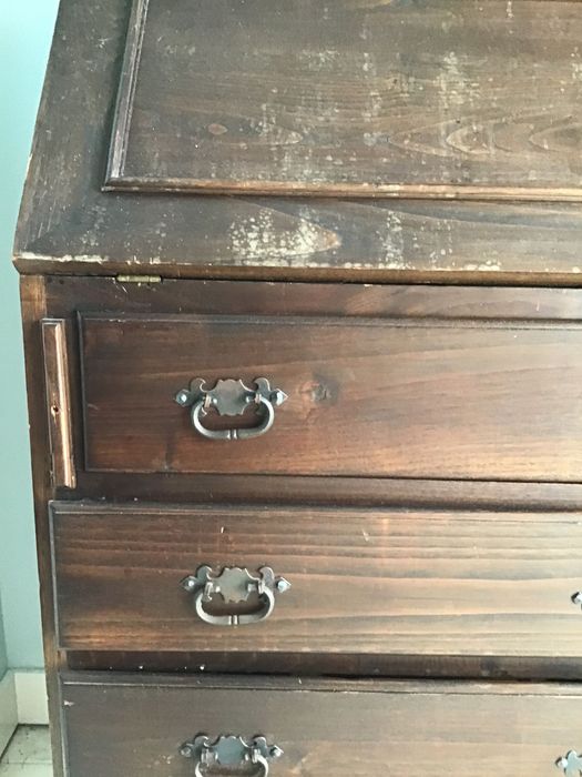Escrivaninha antiga de madeira escura - USADO