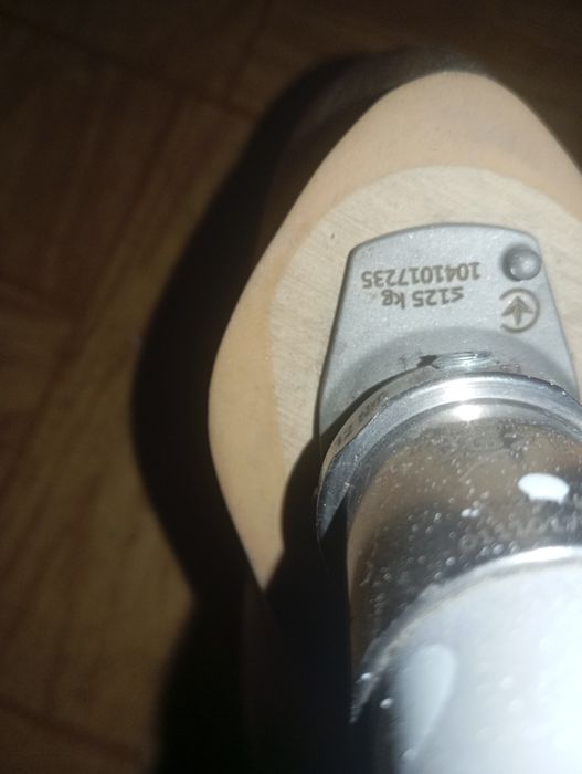 Продам протез ноги высше колена!