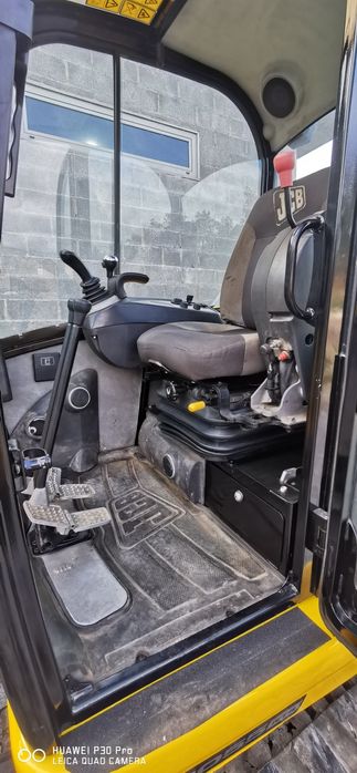 Mini giratória jcb 8055 rts