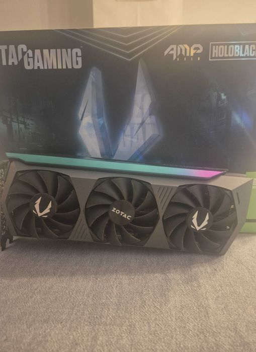 Zotac Gaming GeForce RTX 3070 Ti AMP Holo