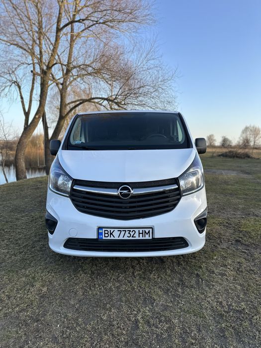 Продам  опель віваро