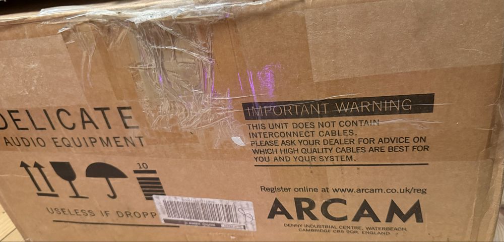 ARCAM AVR600/S legendarny amplituner