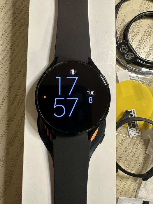 Смарт-годинник Samsung Galaxy Watch4 44mm Black