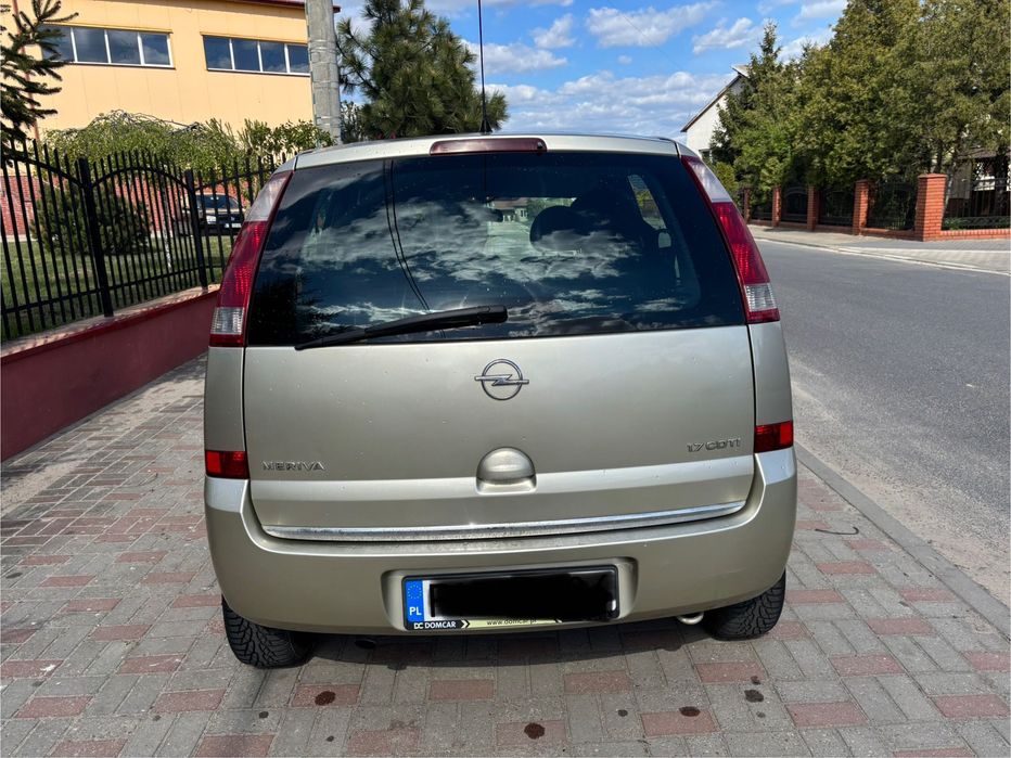 Opel Meriva 1.7. Isuzu