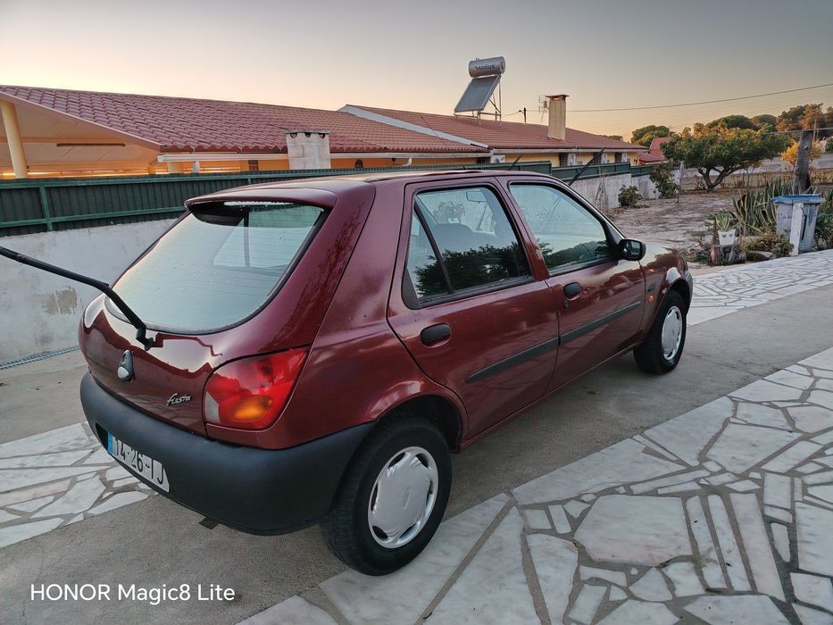 Venda de carro em muito bom estado.