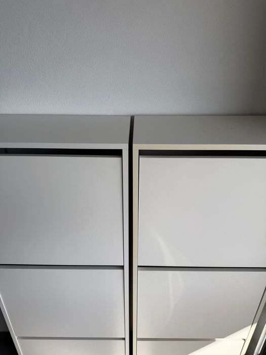 Sapateiras brancas IKEA