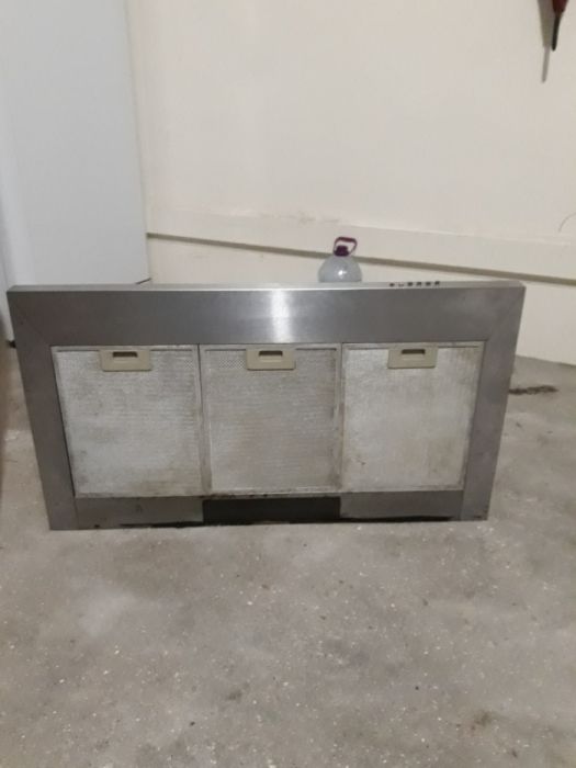 Chaminé e exaustor de cozinha em inox