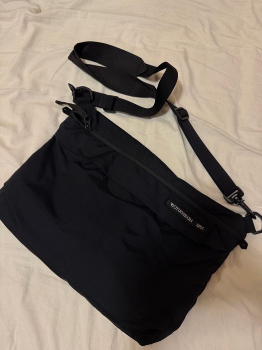 Сумка Riot Division чорна