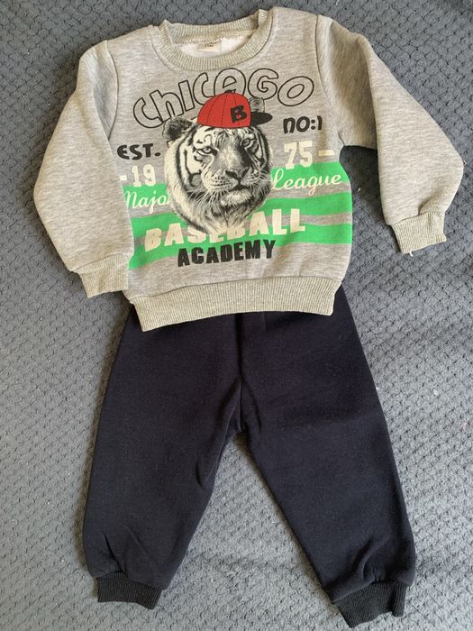 Теплий костюм.