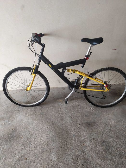 Bicicleta com poucos km